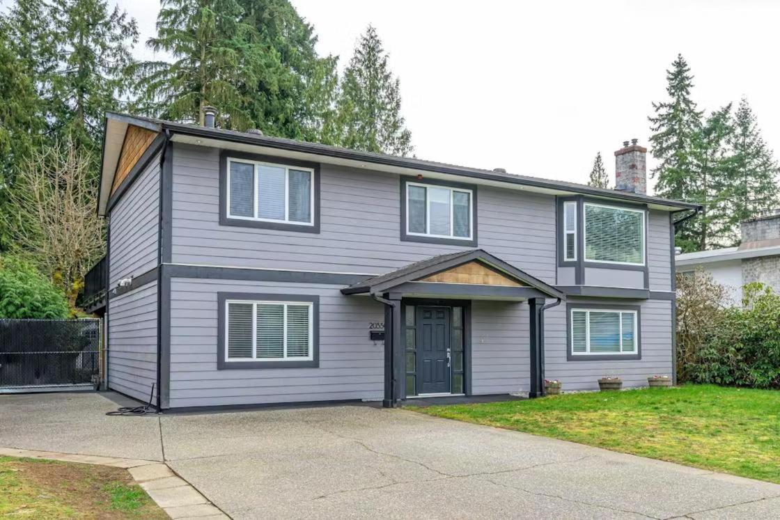 Private 1 Bedroom In Brookswood Langley Luaran gambar