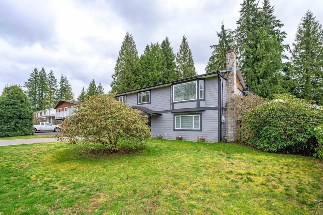 Private 1 Bedroom In Brookswood Langley Luaran gambar